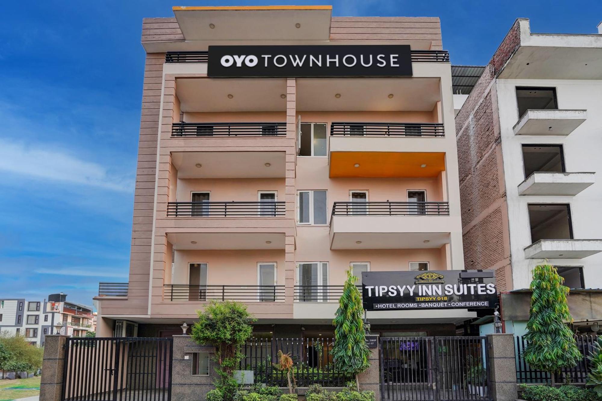 Super Townhouse Sector 57 Near Bestech Central Square Mall Gurgáon Kültér fotó